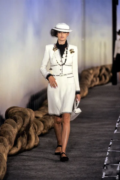 Look 5